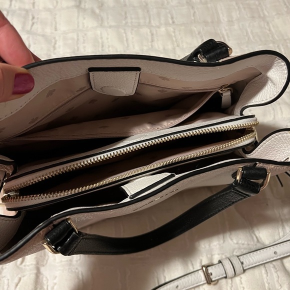 Kate Spade Crossbody - Picture 2 of 4